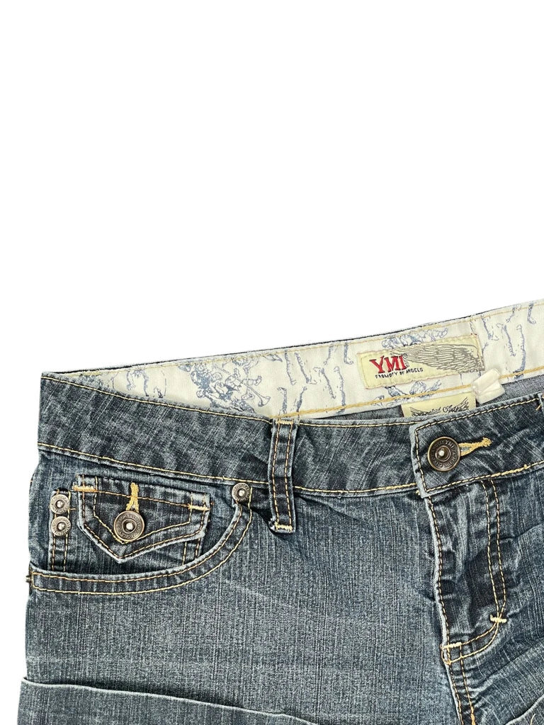 detail view, YMI Dark Wash Rolled Hem Denim Hotpants, vintage Y2K second hand piece, image 4