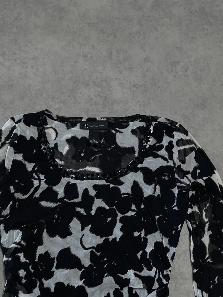 detail view, INC Flower Black and White Blouse, vintage Y2K second hand piece