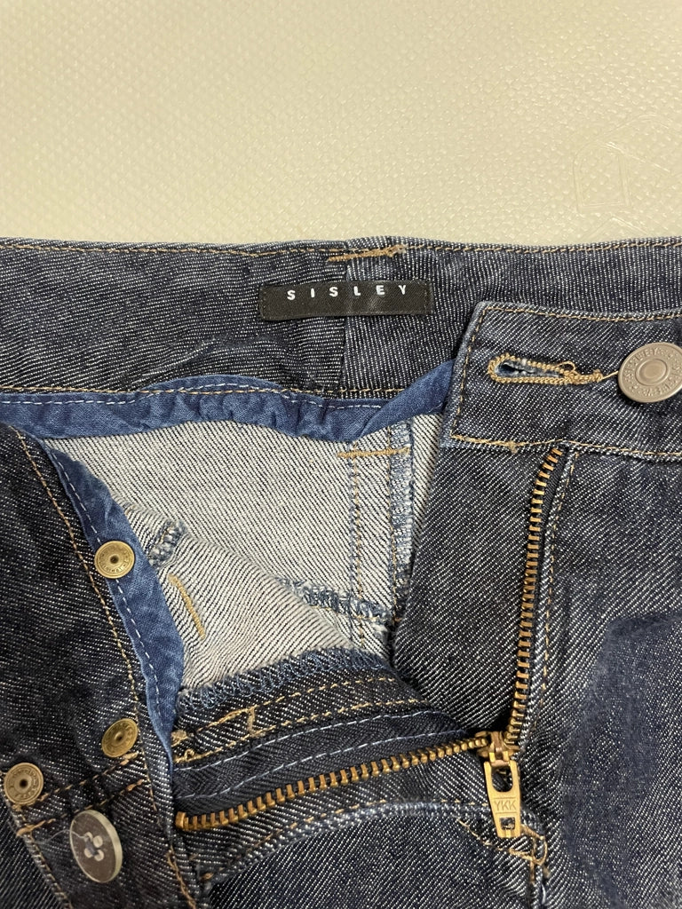 detail view, Dark Indigo Denim Mini Skirt Sisley Low Waist Essential, vintage Y2K second hand piece, image 4