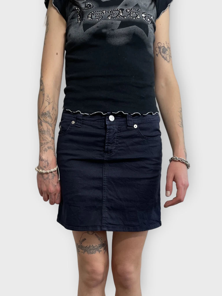 front view, mini versace skirt 2000s, vintage Y2K second hand piece