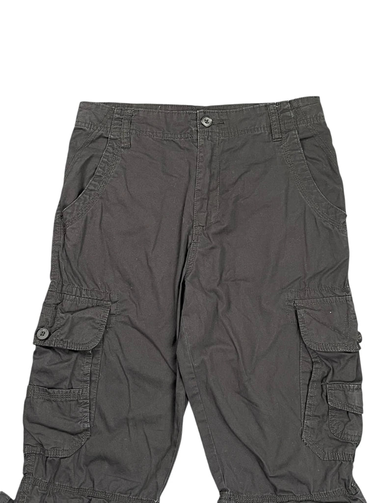 detail view, Faded Glory Black Cargo Shorts, vintage Y2K second hand piece, image 4