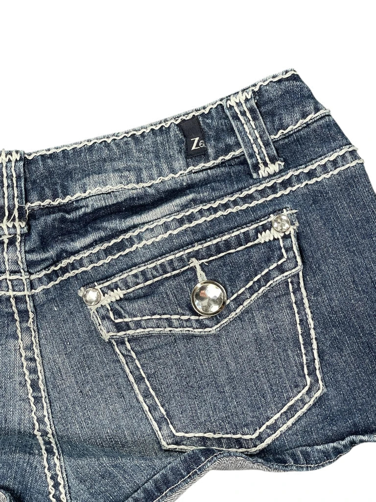 detail view, Z Jeans Embellished Pocket Denim Hotpants, vintage Y2K second hand piece, image 4