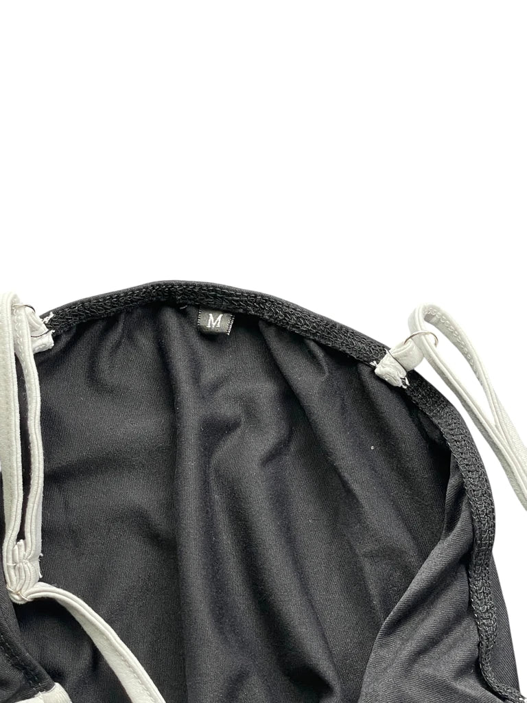 detail view, Black and White Contrast Strap Top, vintage Y2K second hand piece
