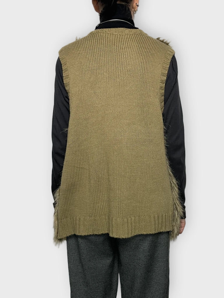 back view, Xhilaration Fur Gilet, vintage Y2K second hand piece