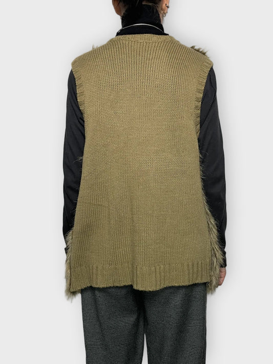 back view, Xhilaration Fur Gilet, vintage Y2K second hand piece