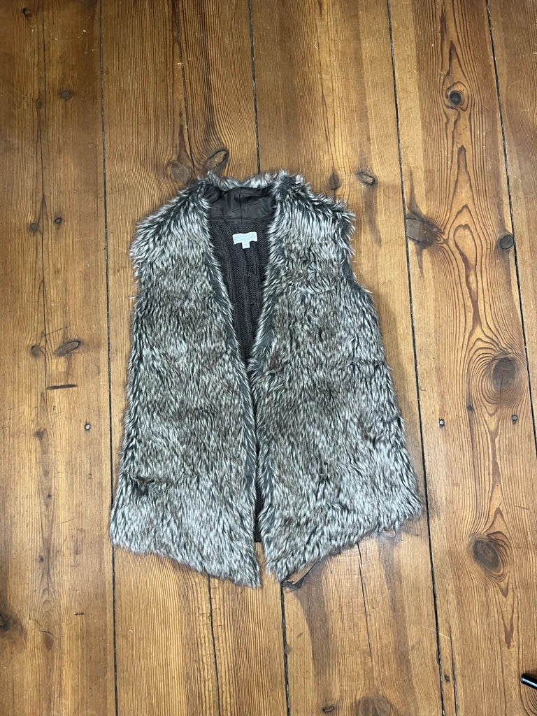 detail view, Joseph A Faux Fur Vest, vintage Y2K second hand piece, image 6