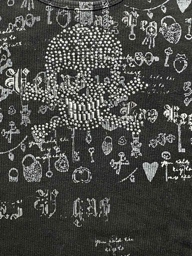 detail view, Chelona Black Skull Y2K Print Tank, vintage Y2K second hand piece, image 4