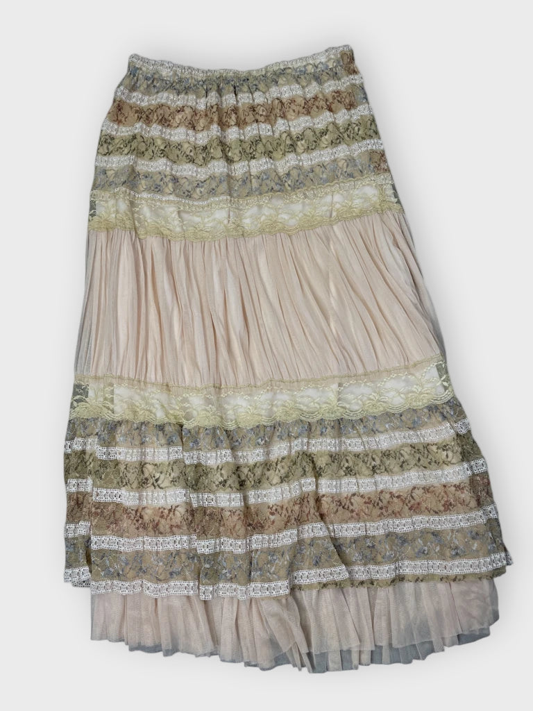 Golden Lace Romance Maxi Skirt (M)