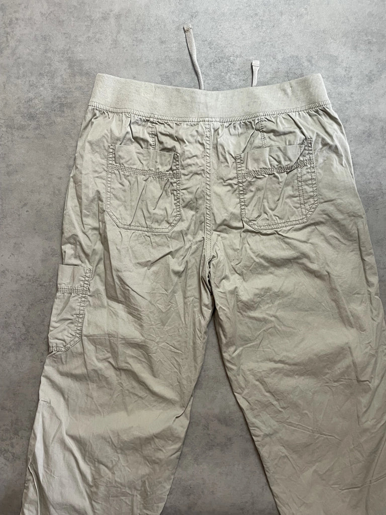 detail view, Faded Glory Y2K Khaki Cargo Sweatpants with Pocket Detail, vintage Y2K second hand piece, image 5