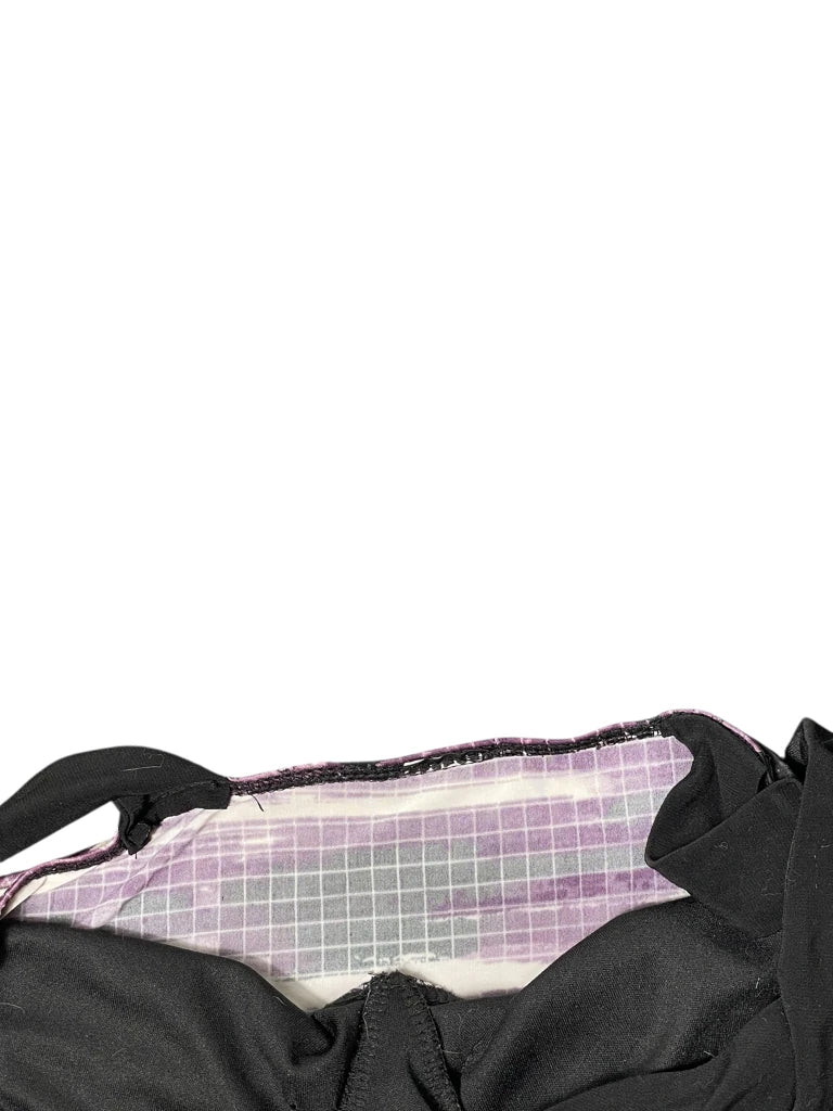 detail view, Belted Graphic Top, vintage Y2K second hand piece, image 5