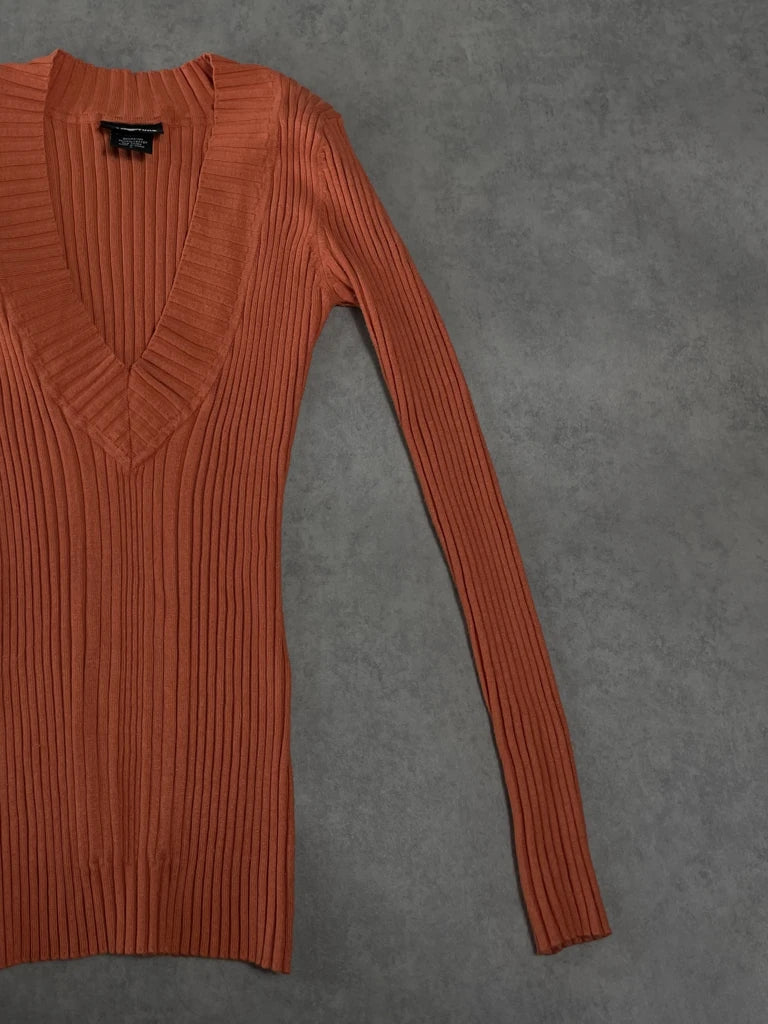 detail view, It’s Our Time Orange V-Neck Jumper, vintage Y2K second hand piece, image 4