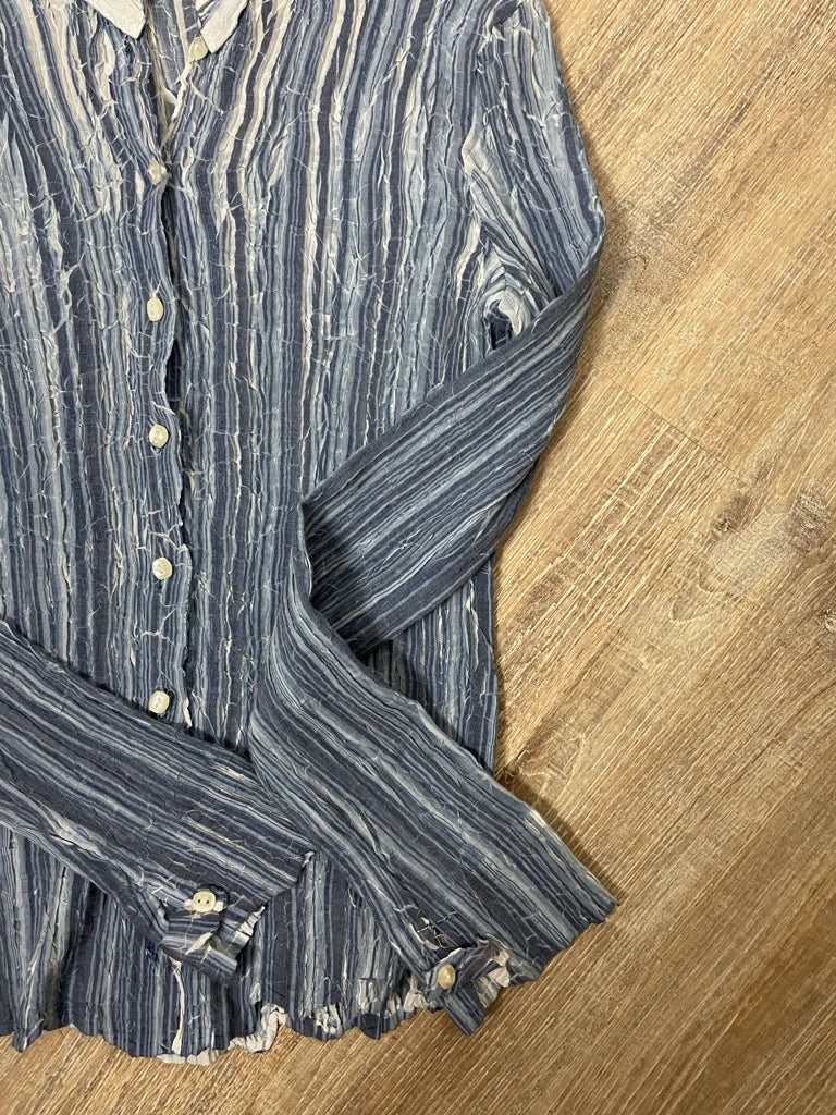 detail view, Shirt, vintage Y2K second hand piece