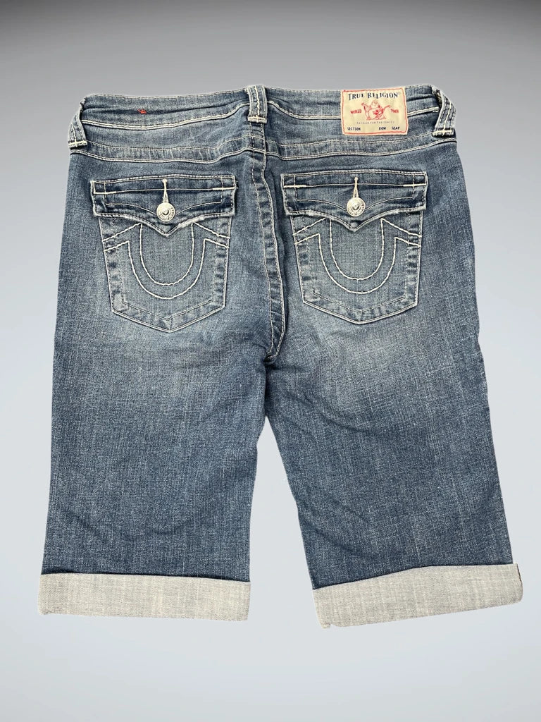 detail view, True Religion Light Wash 3/4 Vintage Denim Pants, vintage Y2K second hand piece