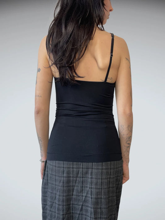 back view, Black Top, vintage Y2K second hand piece