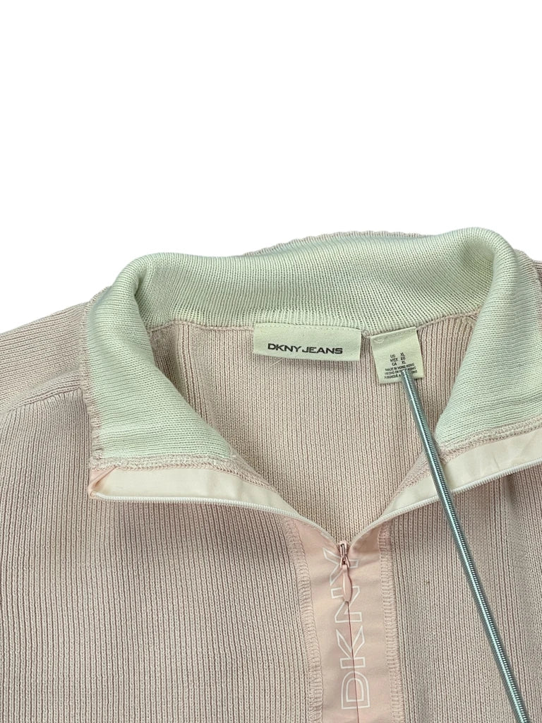 detail view, DKNY Pale Pink Half-Zip Ribbed Sweater, vintage Y2K second hand piece