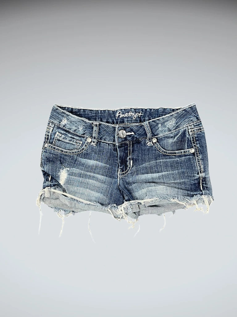 detail view, Amtehyst Amethyst Distressed Cutoff Denim Hotpants, vintage Y2K second hand piece