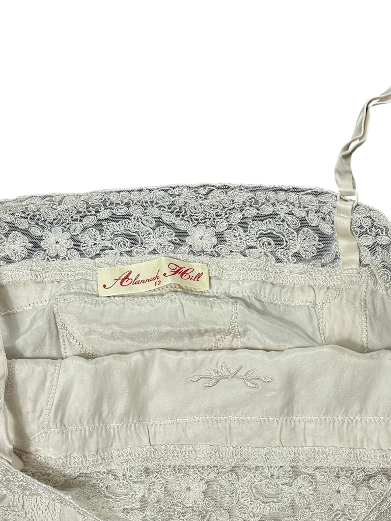 detail view, Ablannah Hill White dessoue style top, vintage Y2K second hand piece, image 5