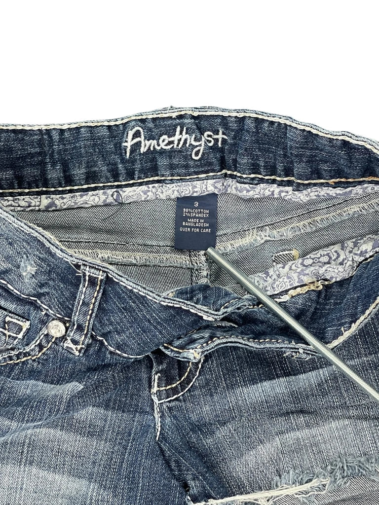detail view, Amtehyst Amethyst Distressed Cutoff Denim Hotpants, vintage Y2K second hand piece, image 5