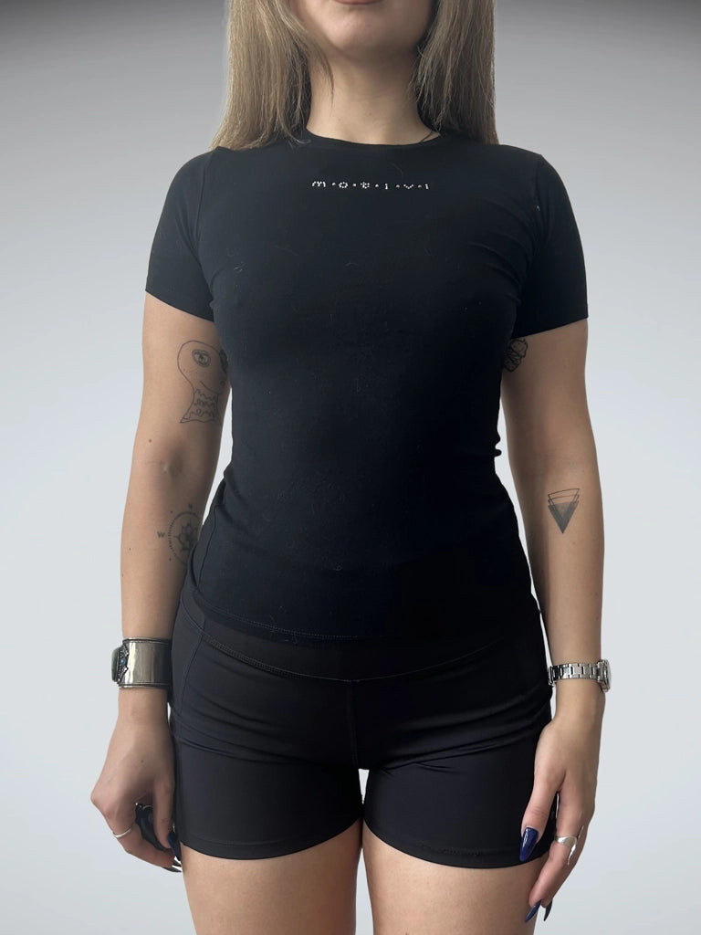 front view, Motivi Y2K Black Simple Tee, vintage Y2K second hand piece