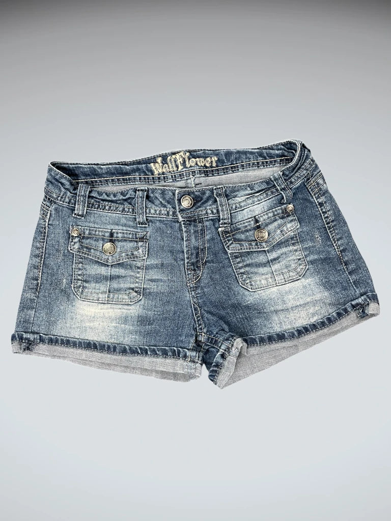 front view, Wall Flawor Wall Flavor Pocket Detail Blue Denim Skirt, vintage Y2K second hand piece