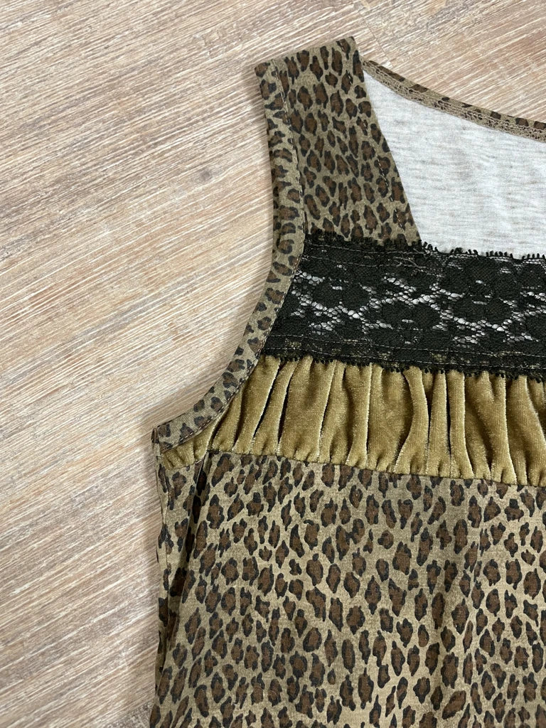 detail view, Idea Of Common Leopard Print Top, vintage Y2K second hand piece