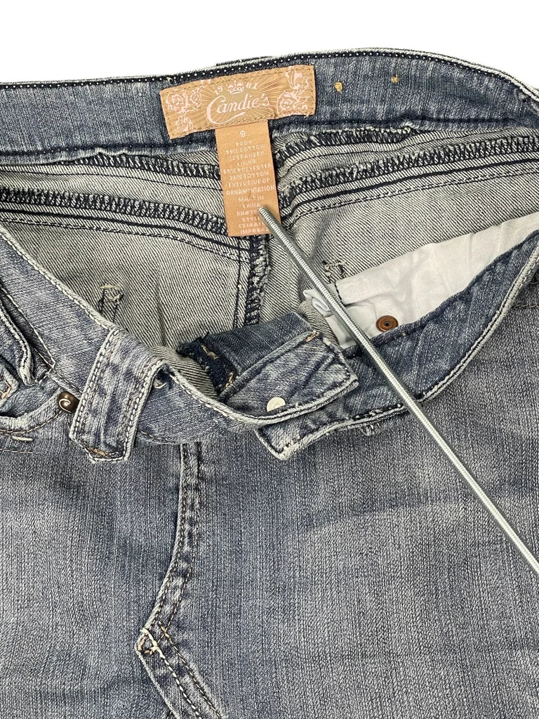 detail view, Candie's Candies Light Blue Flared Denim Skirt, vintage Y2K second hand piece