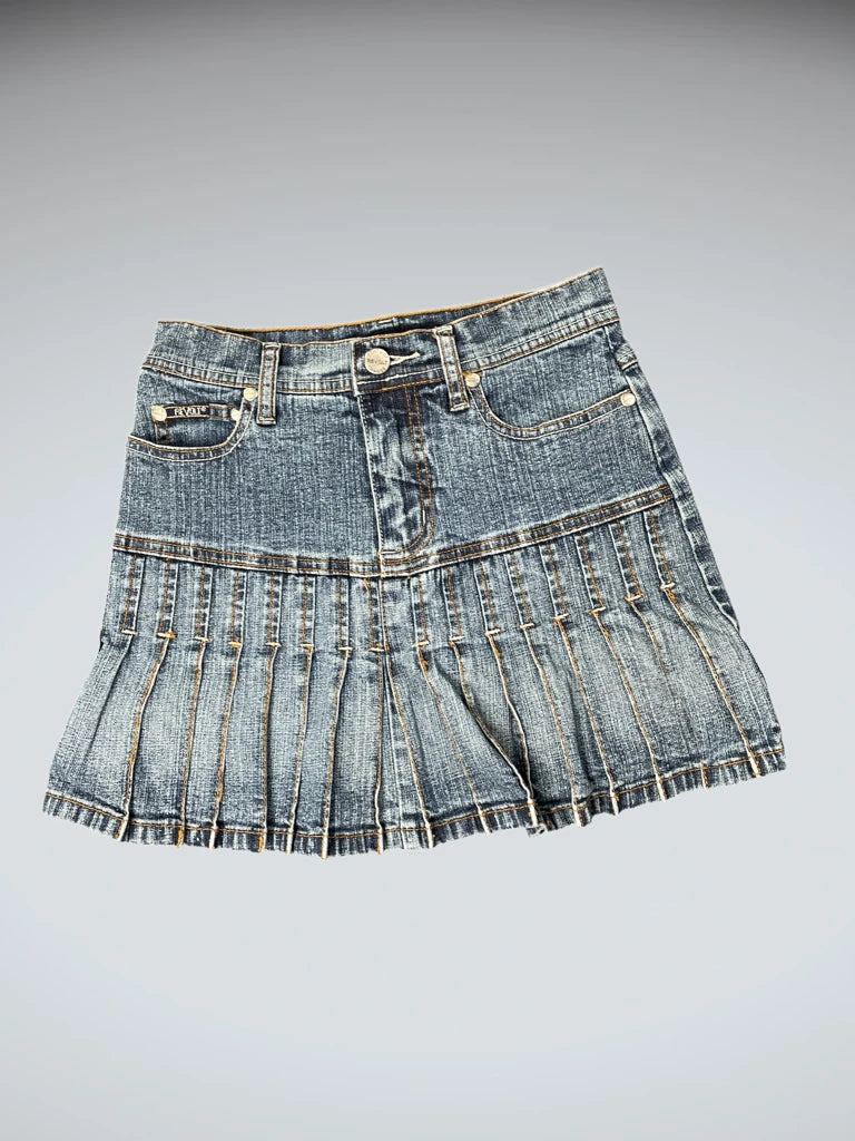 front view, Revolt Pleated Blue Vintage Denim Skirt, vintage Y2K second hand piece