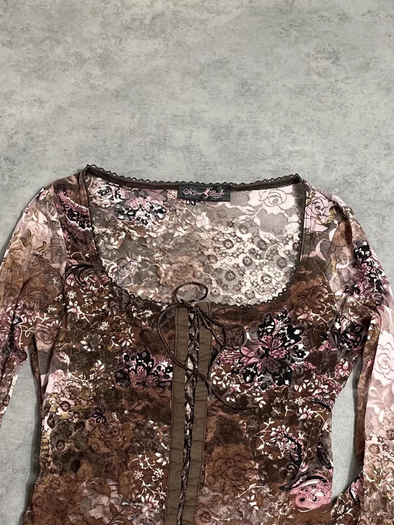 detail view, Nana Baila wits by long sleeve corset, vintage Y2K second hand piece