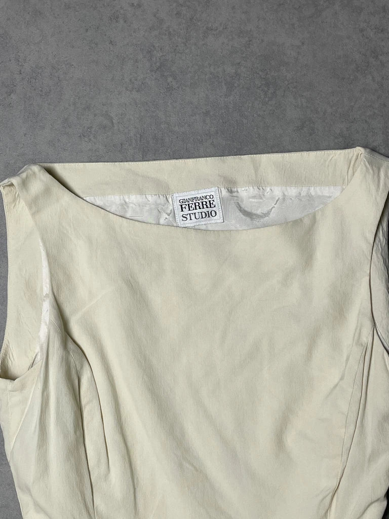 detail view, Gianfranco Ferre Studio Creme Top, vintage Y2K second hand piece