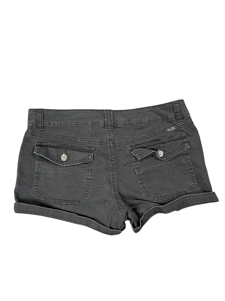 detail view, UNIONBAY Union Bay Black Rolled Hem Pocket Hotpants, vintage Y2K second hand piece, image 4