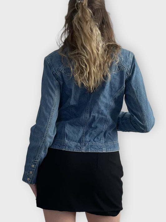 back view, raw classic – 2000s denim jacket, vintage Y2K second hand piece
