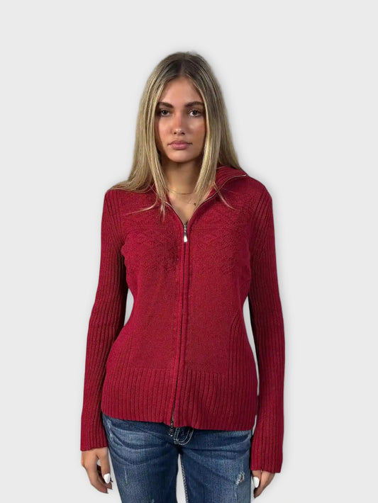 front view, Goldie Bauer Red Ribbed Knit Sweater with Subtle Pattern, vintage Y2K second hand piece