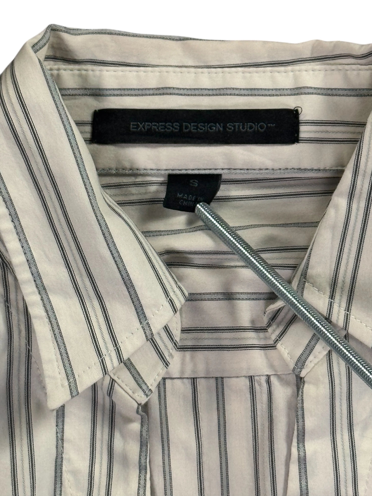 detail view, Expression Classic Pinstripe Business Fitted Shirt, vintage Y2K second hand piece