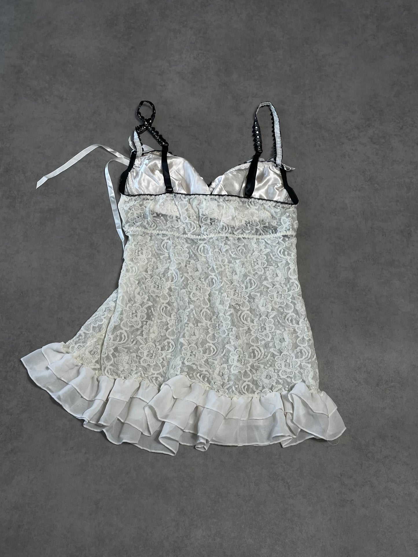 detail view, Cinema Exoile white lace lingerie dress, vintage Y2K second hand piece, image 6