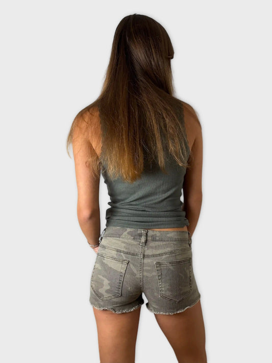 Mudd Black Camo-Inspired Denim Hotpants (L)