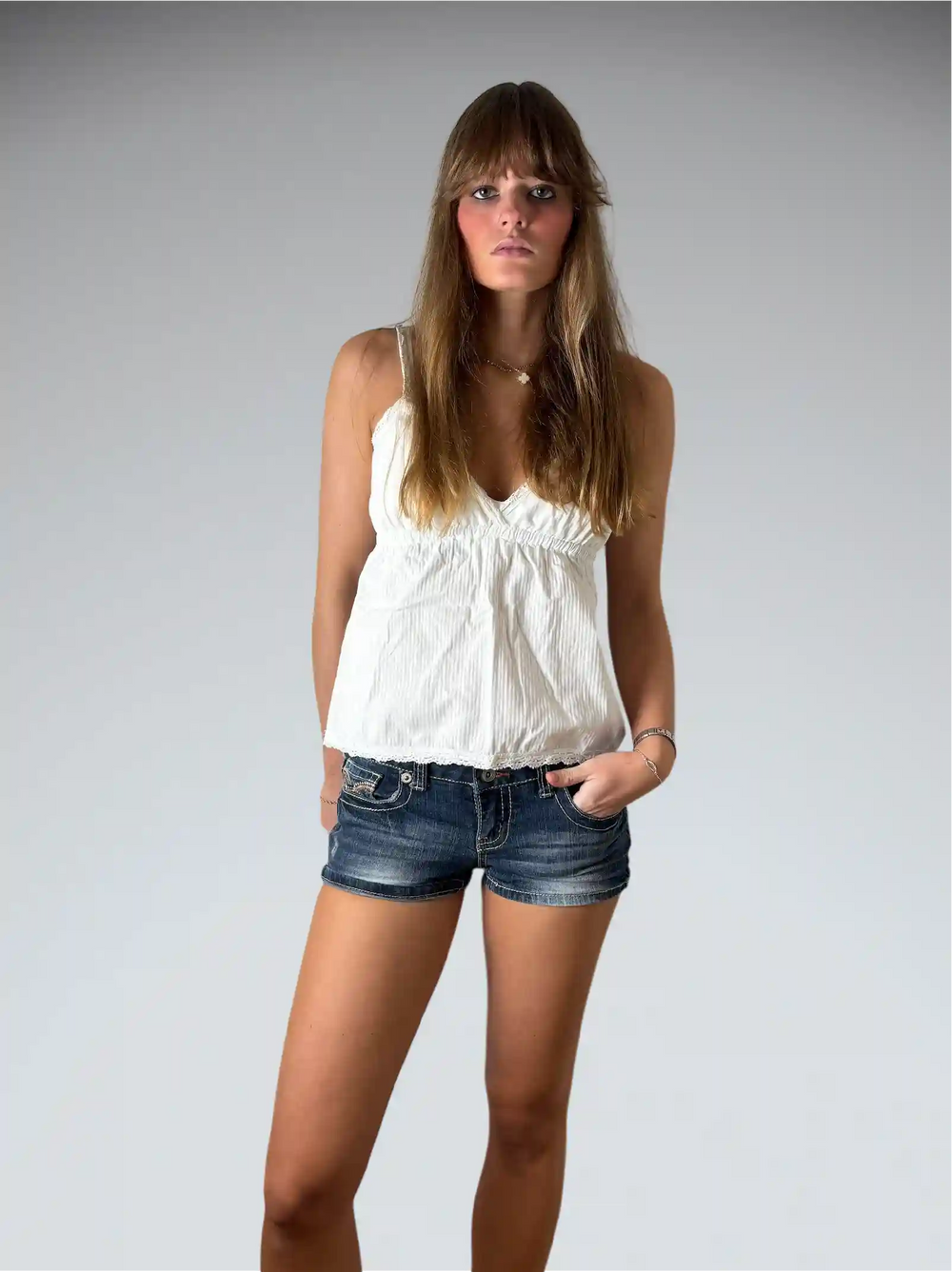 front view, Love Indigo Classic Blue Vintage Denim Hotpants, vintage Y2K second hand piece