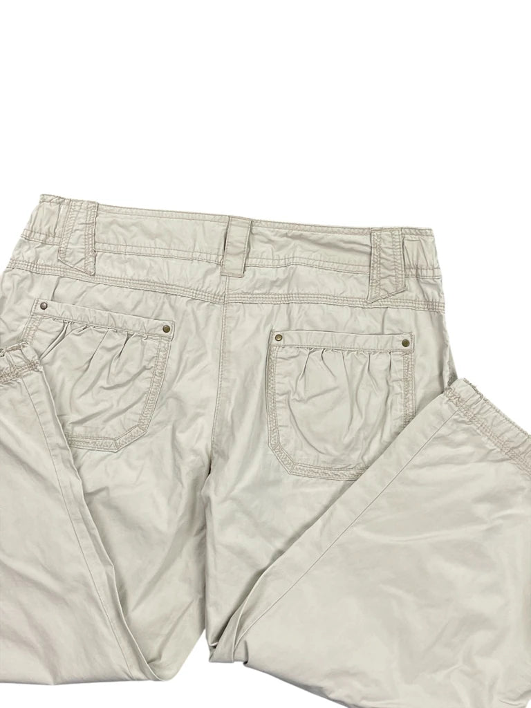 detail view, Kiabi Beige Cropped Cargo Pants, vintage Y2K second hand piece