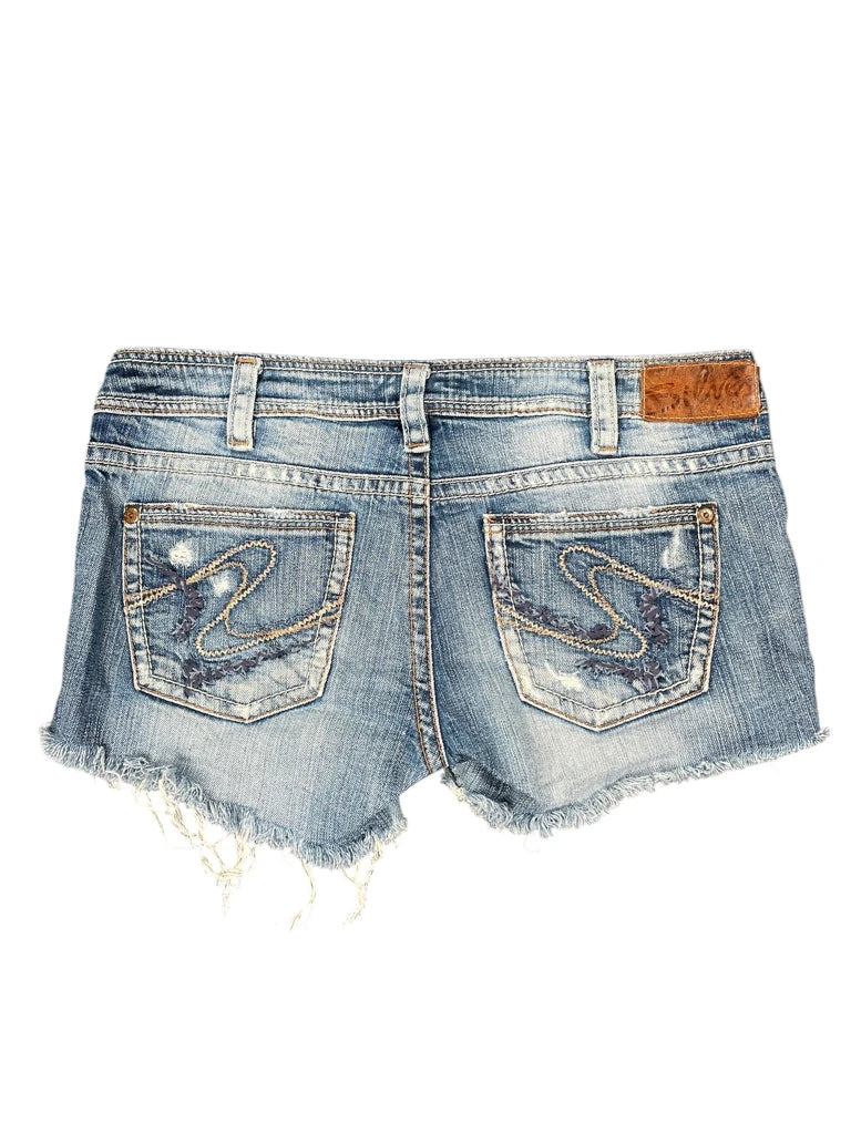detail view, Silver Jeans Heavy Distressed Denim Hotpants, vintage Y2K second hand piece, image 4