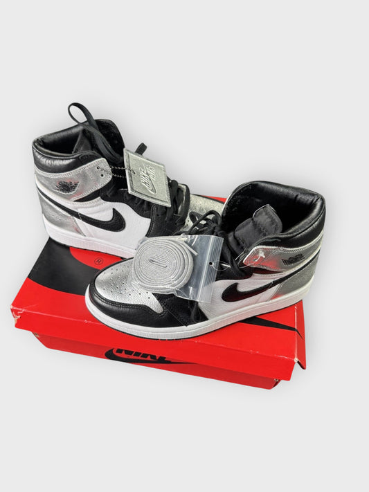 front view, Exclusive Jordan 1 High OG Silver Toe (38.5), vintage Y2K second hand piece