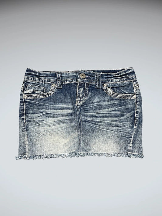 front view, Aryia Arya Frayed Hem Faded Denim Mini Skirt, vintage Y2K second hand piece