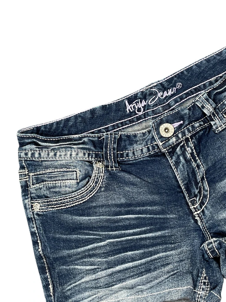 detail view, Aryia Jeans Ariya Jeans Distressed Vintage Denim Hotpants, vintage Y2K second hand piece, image 4