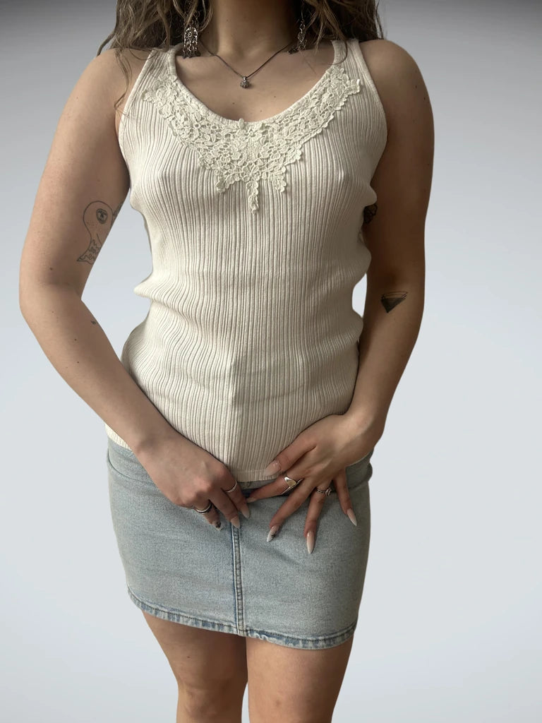 front view, UNITS Stretchy Sleeveless Top, vintage Y2K second hand piece