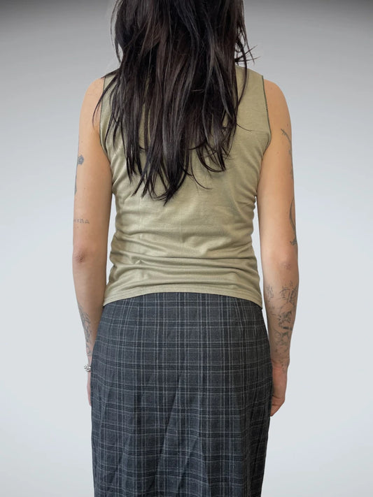 back view, BNE Save the Queen Kaki Top, vintage Y2K second hand piece