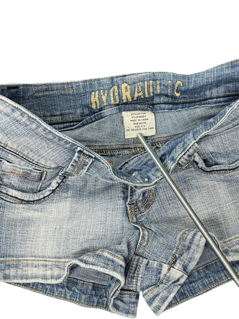 detail view, Hydraulic Light Wash Vintage Denim Hotpants, vintage Y2K second hand piece