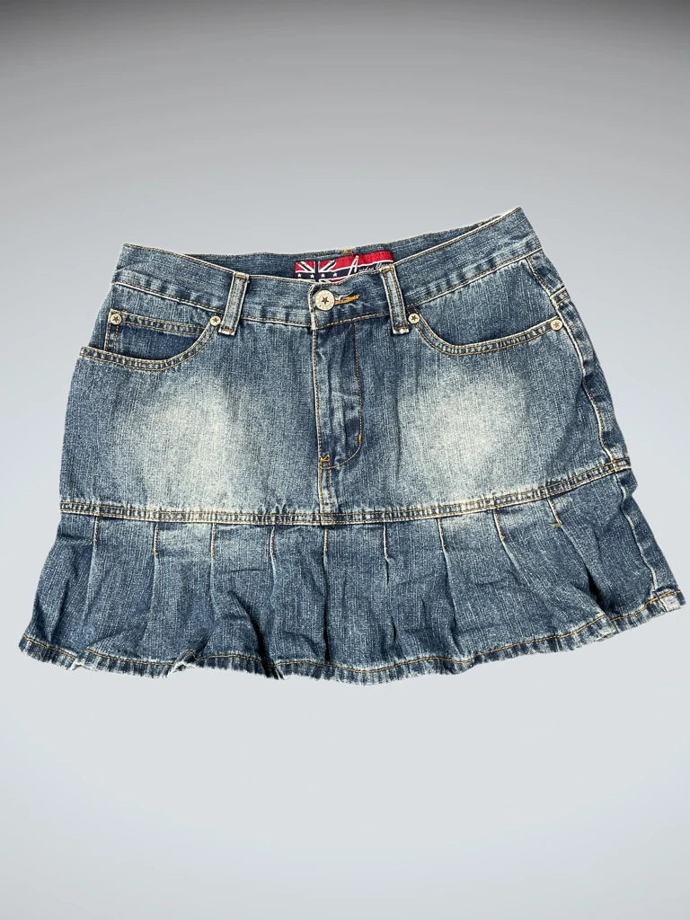 front view, London Blues Ruffled Hem Vintage Denim Skirt, vintage Y2K second hand piece