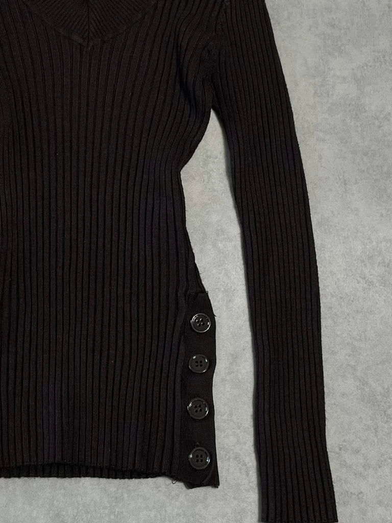 detail view, Copper Key Brown V-Neck Jumper, vintage Y2K second hand piece, image 4