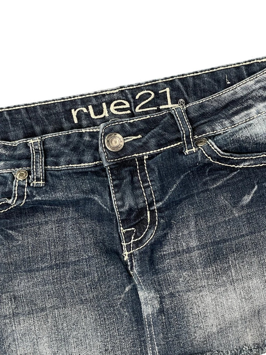 back view, Rue 21 Embroidered Back Pocket Vintage Denim Skirt, vintage Y2K second hand piece