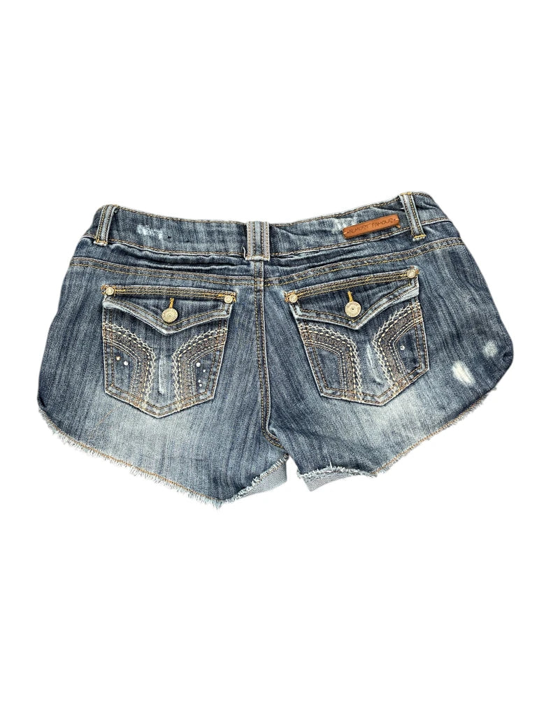 detail view, Almost Famous Mid Blue Distressed Denim Hotpants, vintage Y2K second hand piece