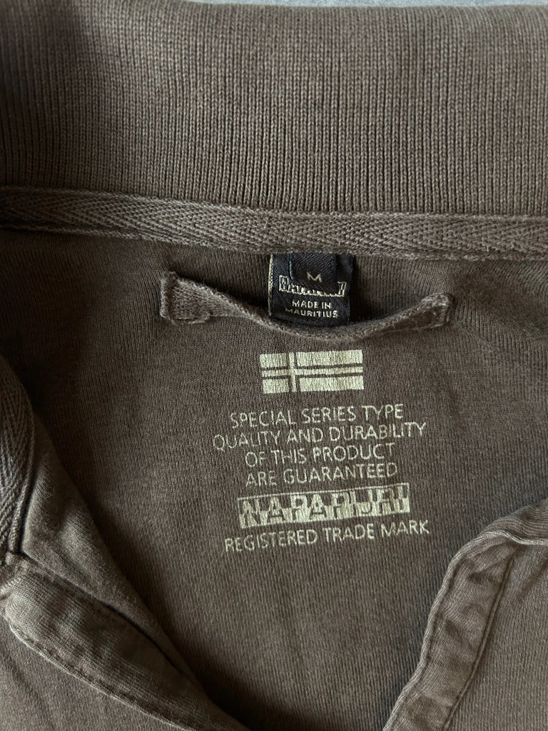 detail view, Napapuri Y2K Brown Collared Top, vintage Y2K second hand piece