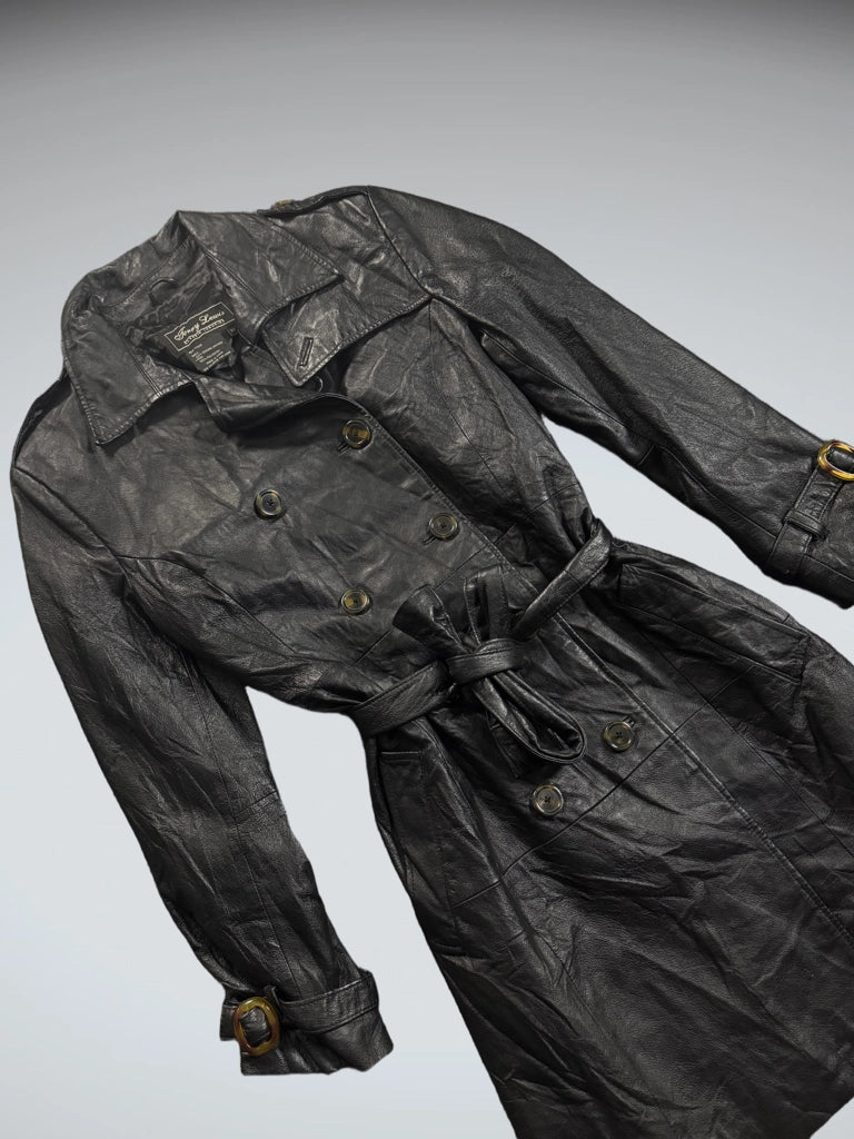 detail view, Terry Lewis Black Long Leather Coat, vintage Y2K second hand piece
